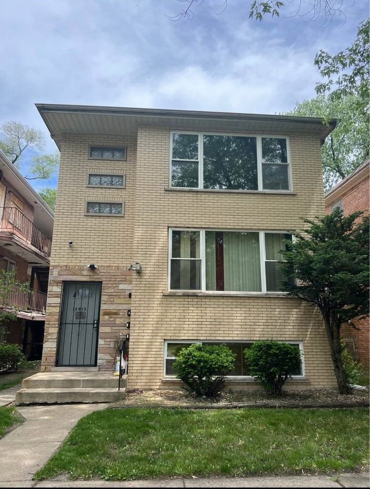 13913 S Wentworth Ave Apt 2 #2 - Photo 2 of 14