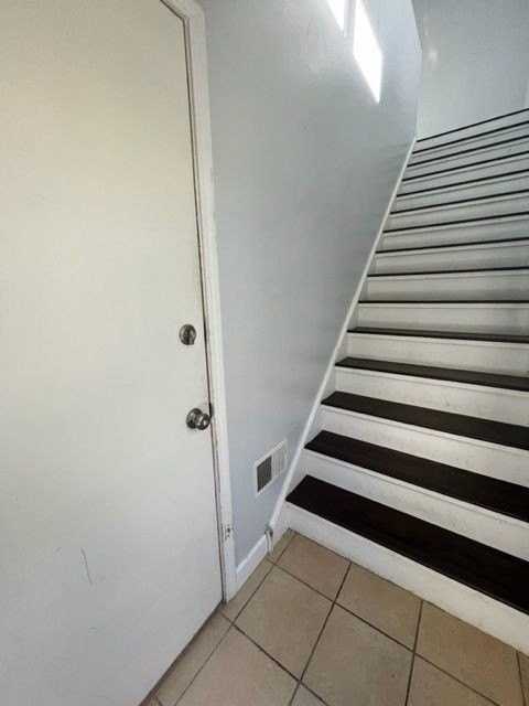 1367 Sacramento Dr - Photo 5 of 19