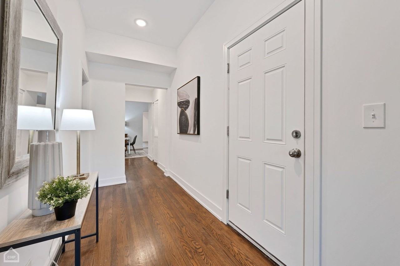 4357 S King Dr Apt 2 #2 - Photo 4 of 21