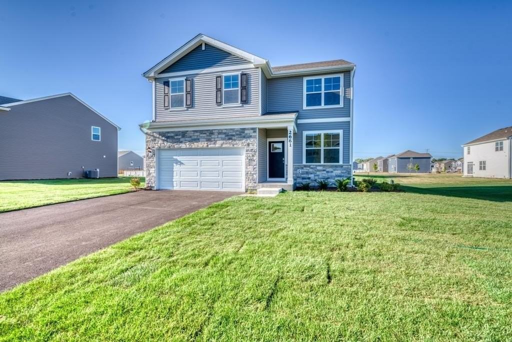 2661 Seeley St - Photo 2 of 38