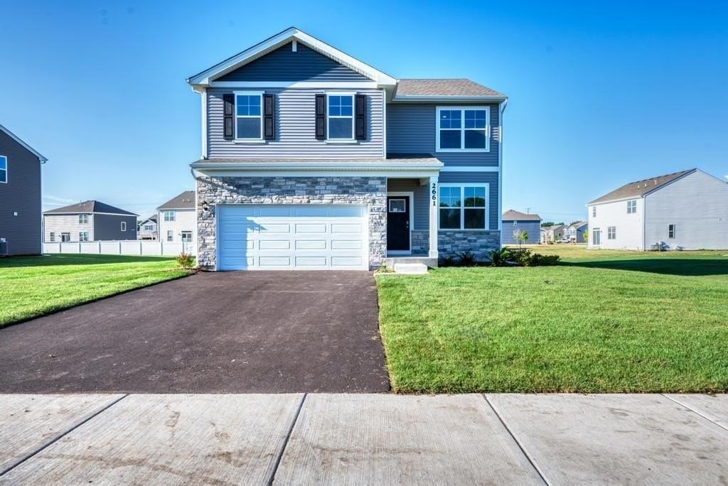 2661 Seeley St - Photo 3 of 38