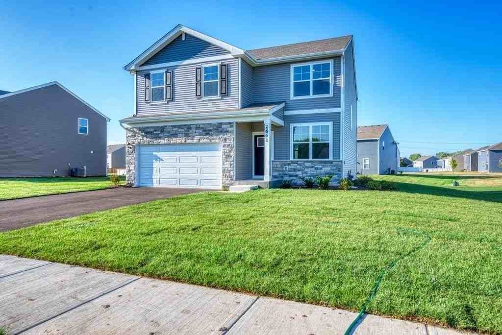 2661 Seeley St - Photo 4 of 38