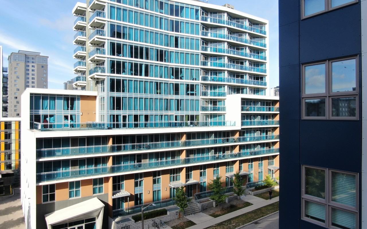 255 Sunview - Photo 2 of 14