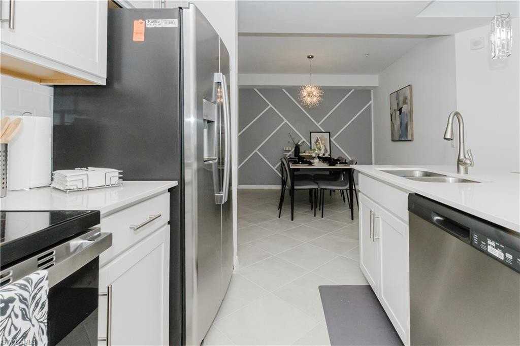 15285 Green Acres Ave Unit 418 #418 - Photo 2 of 49