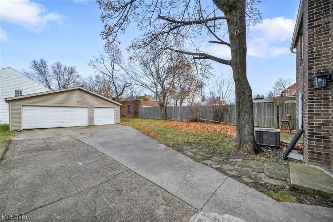 16809 Scottsdale Blvd - Photo 6 of 44