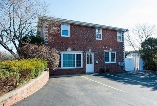 177 Dean St #1 - Photo 2 of 14