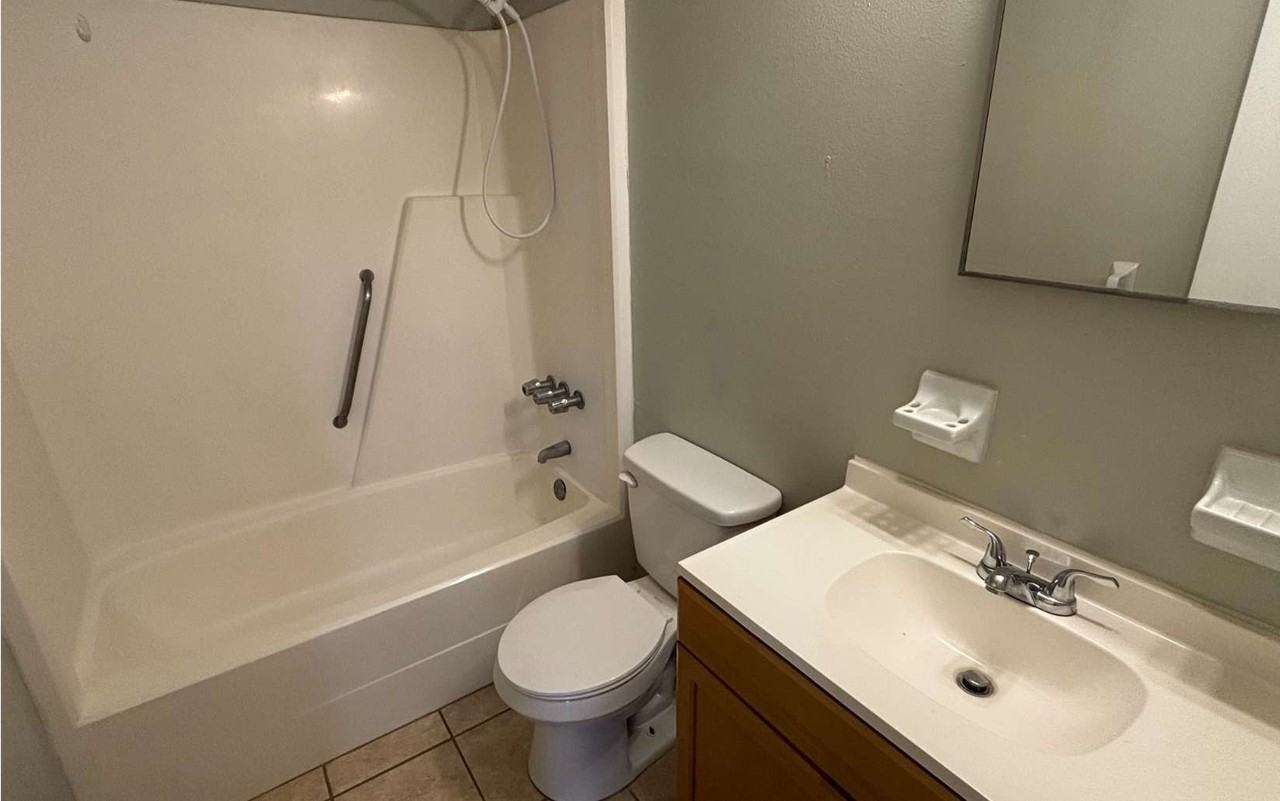 3873 NW HUNTSBORO 101 - Photo 6 of 7