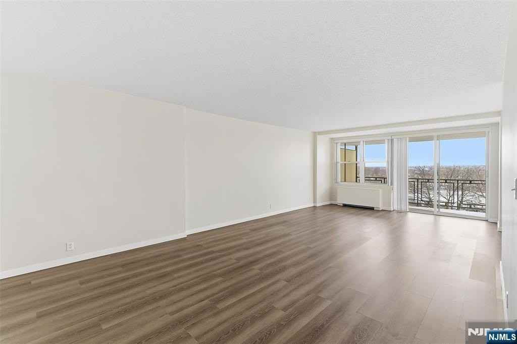 301 Beech St Apt 5f - Photo 5 of 21