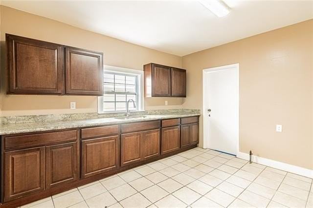 3029 Banks St - Photo 7 of 21