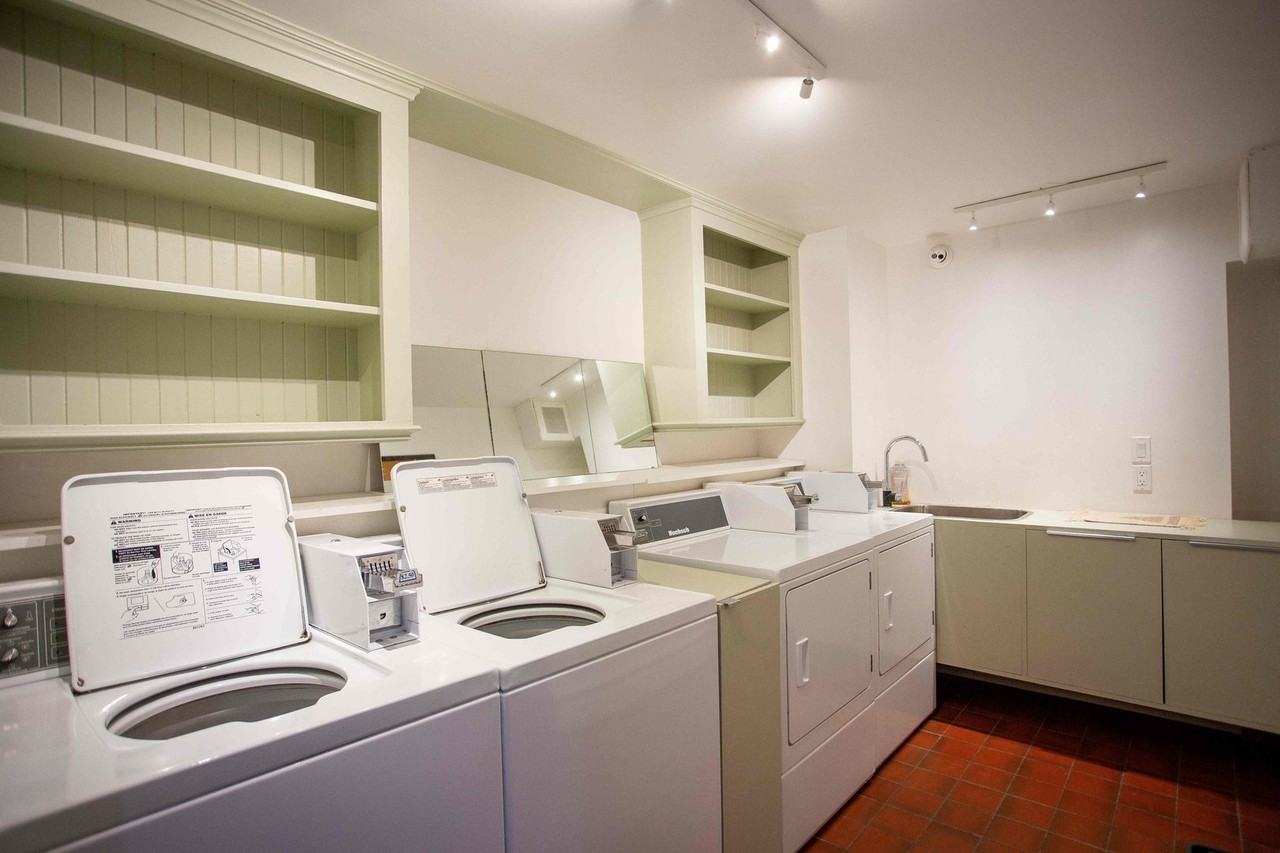 21 Meadowbrook Dr - Photo 5 of 8