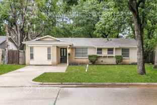 811 Clover Park Dr - Photo 1 of 1