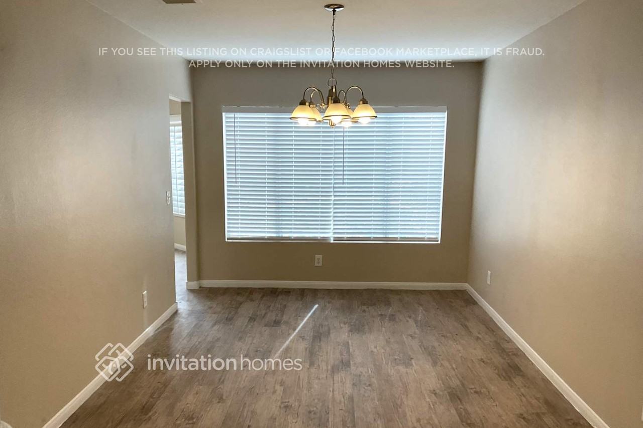 8963 Hillsboro Creek Ct - Photo 7 of 15