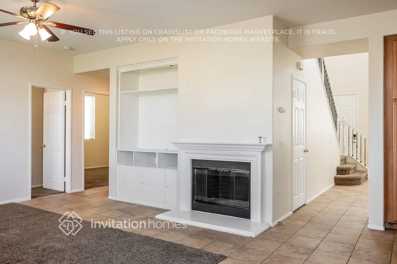 52 Ivory Ave - Photo 4 of 17