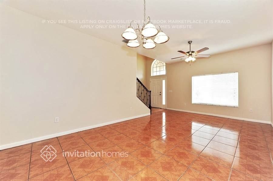 11216 Lake Lanier Dr - Photo 2 of 22