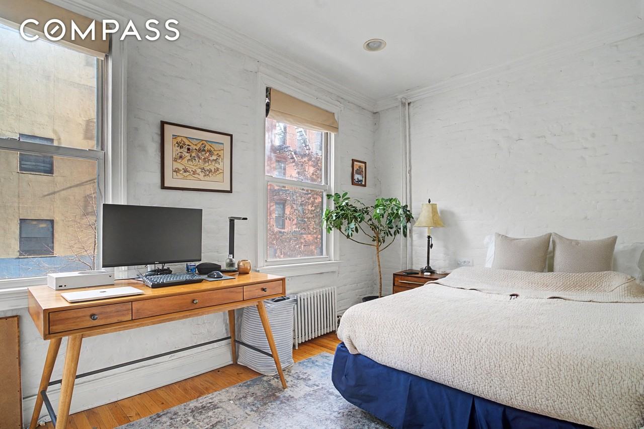 169 Suffolk St #3 - Photo 4 of 7