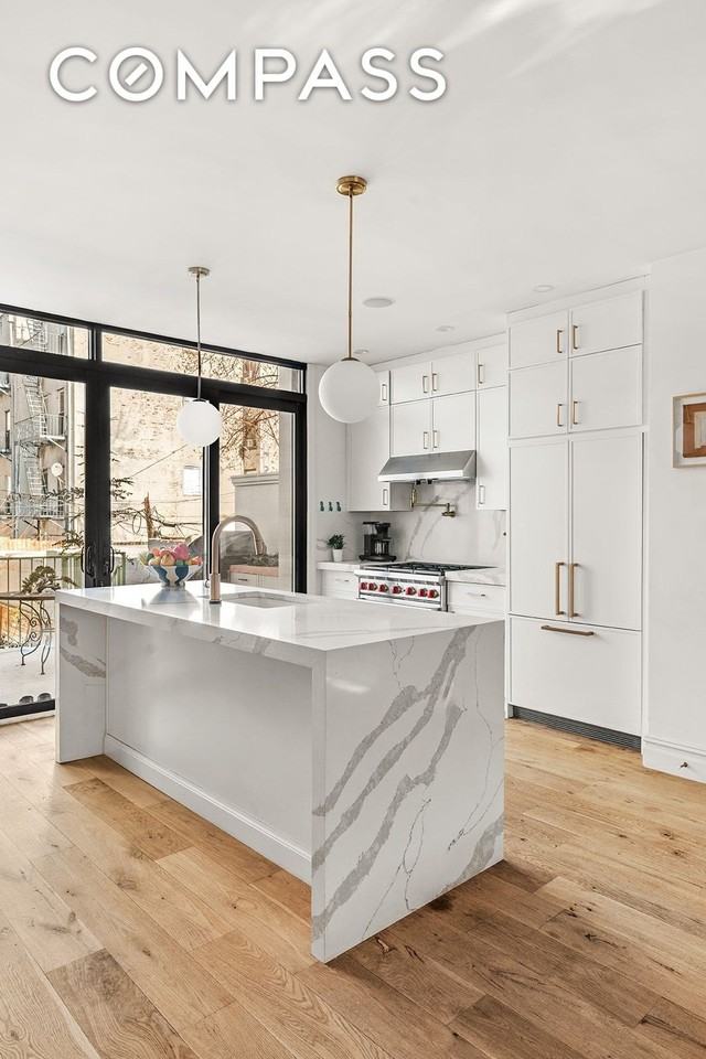 795 Hancock St #TH - Photo 4 of 21