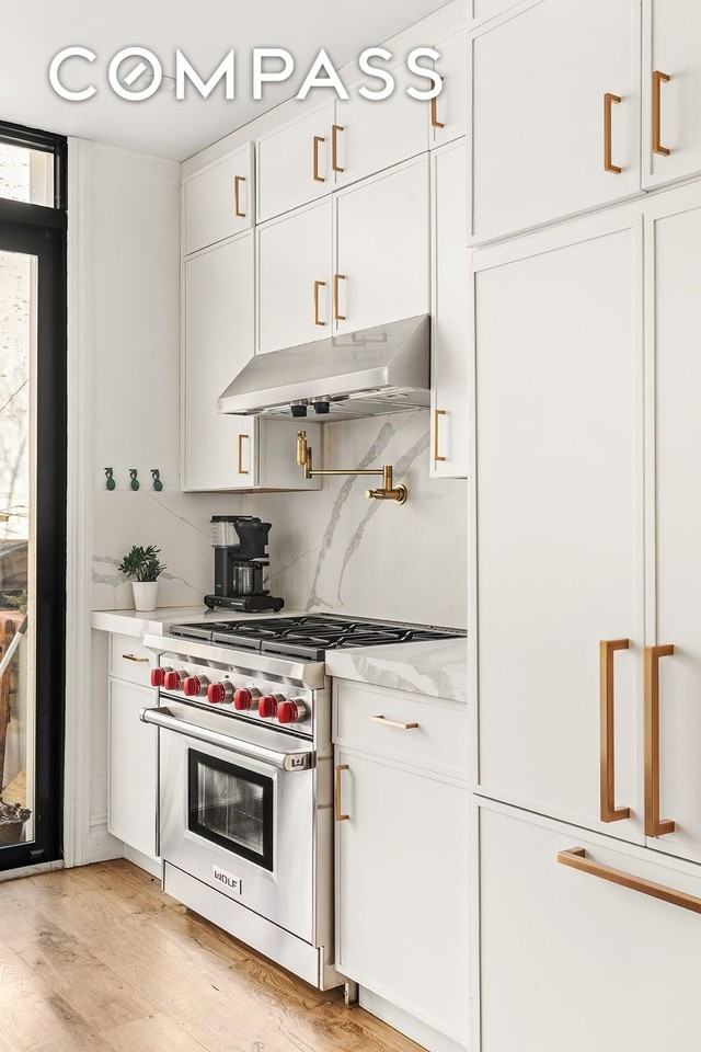 795 Hancock St #TH - Photo 5 of 21