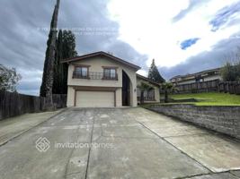 featured image of 2810 Iris Ct