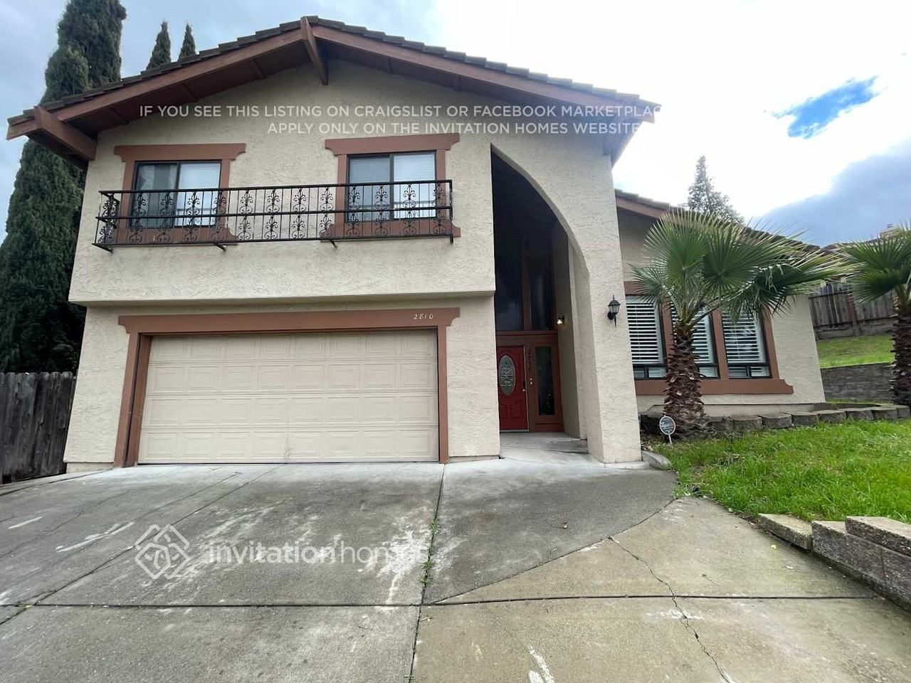 2810 Iris Ct - Photo 2 of 15