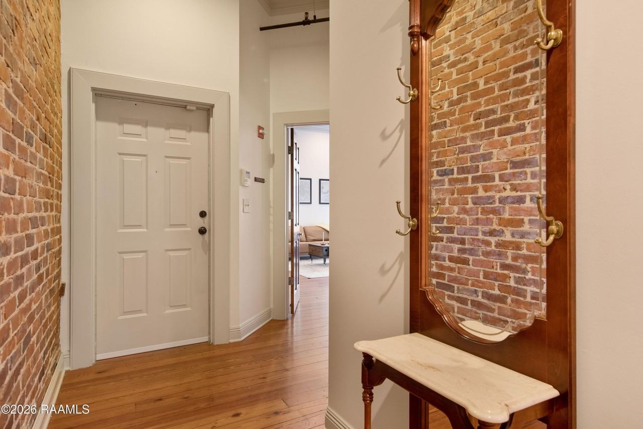 500 Jefferson St #1 - Photo 7 of 40