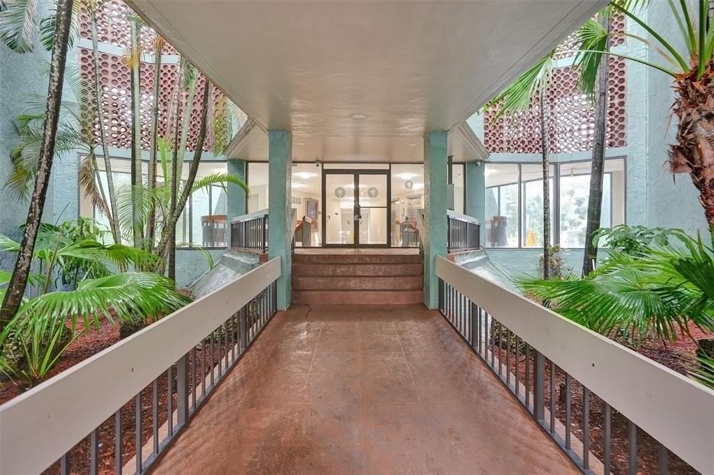 4222 Inverrary Blvd #4309