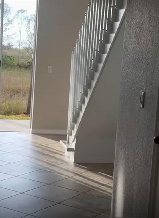 2223 Pasadena Way - Photo 5 of 15