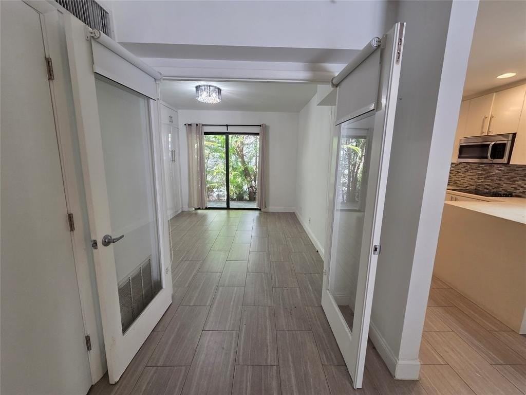 1109 E Broward Blvd #2 - Photo 5 of 12