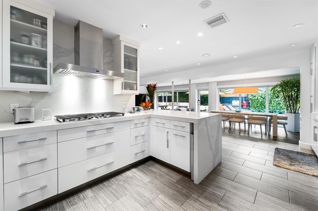 2617 Bayview Dr - Photo 5 of 27