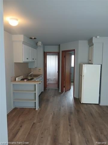 470 W Marshall St #746 - Photo 5 of 7