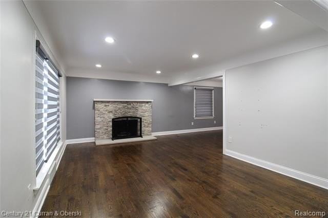 322 Tannahill St - Photo 2 of 28