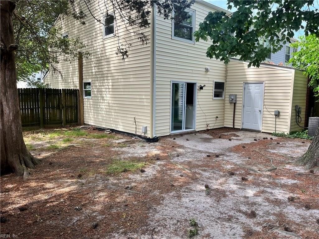 1136 Old Clubhouse Rd - Photo 4 of 11