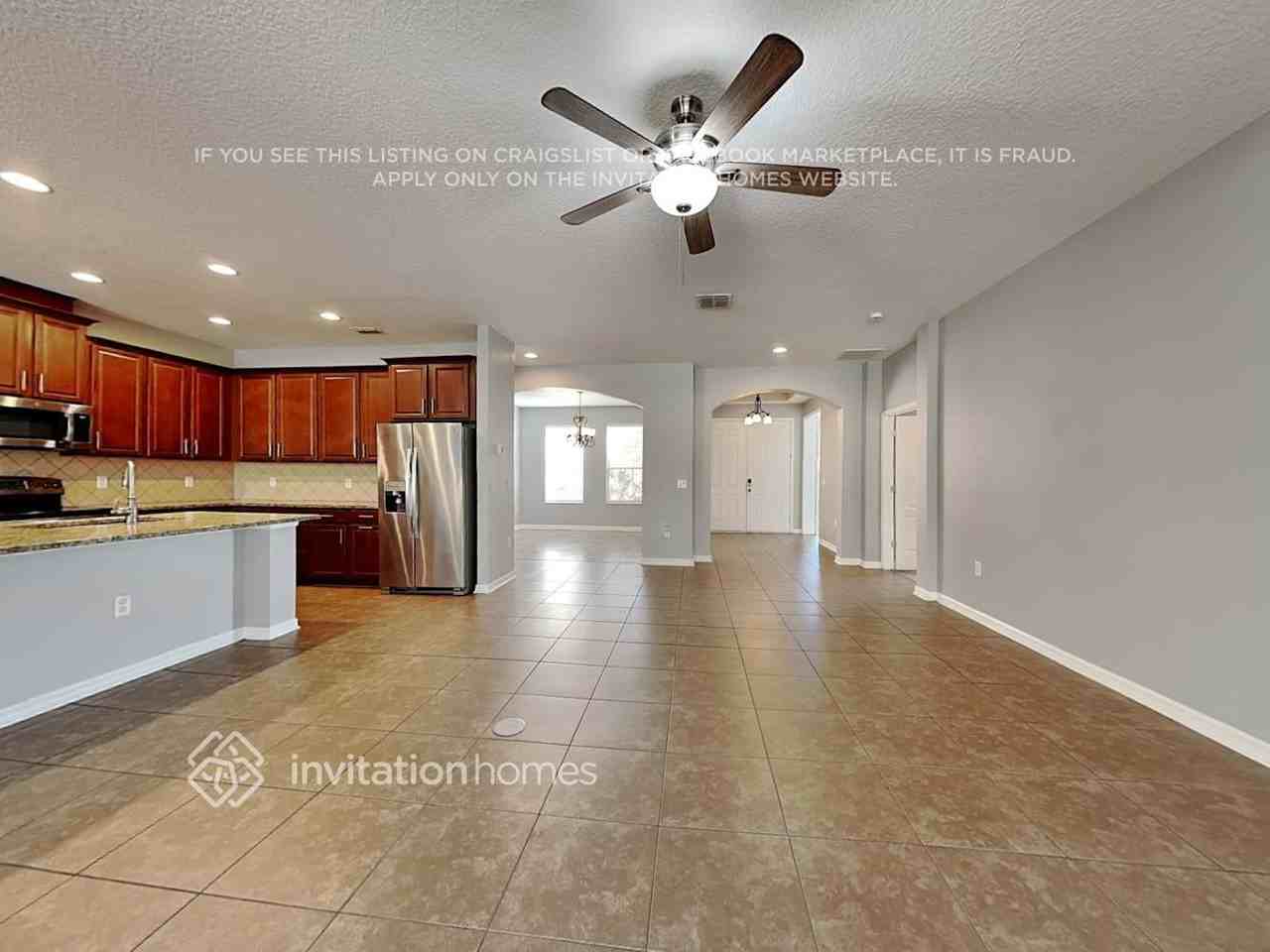 2425 Misty Cove Cir - Photo 3 of 23