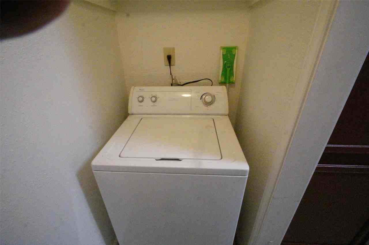 8197 Sands Point Dr - Photo 7 of 14