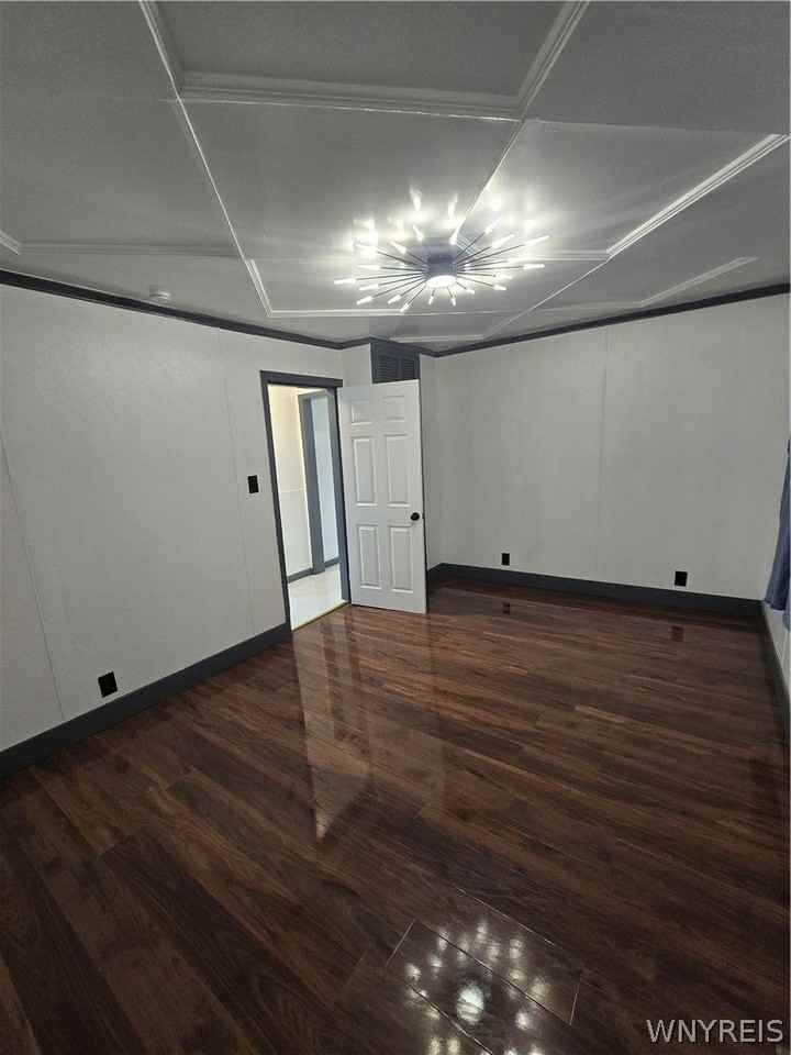 111 Woodell Ave - Photo 6 of 9