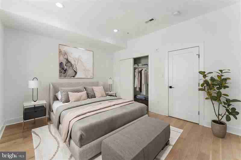 3916 14th St Nw ##2 - Photo 3 of 10