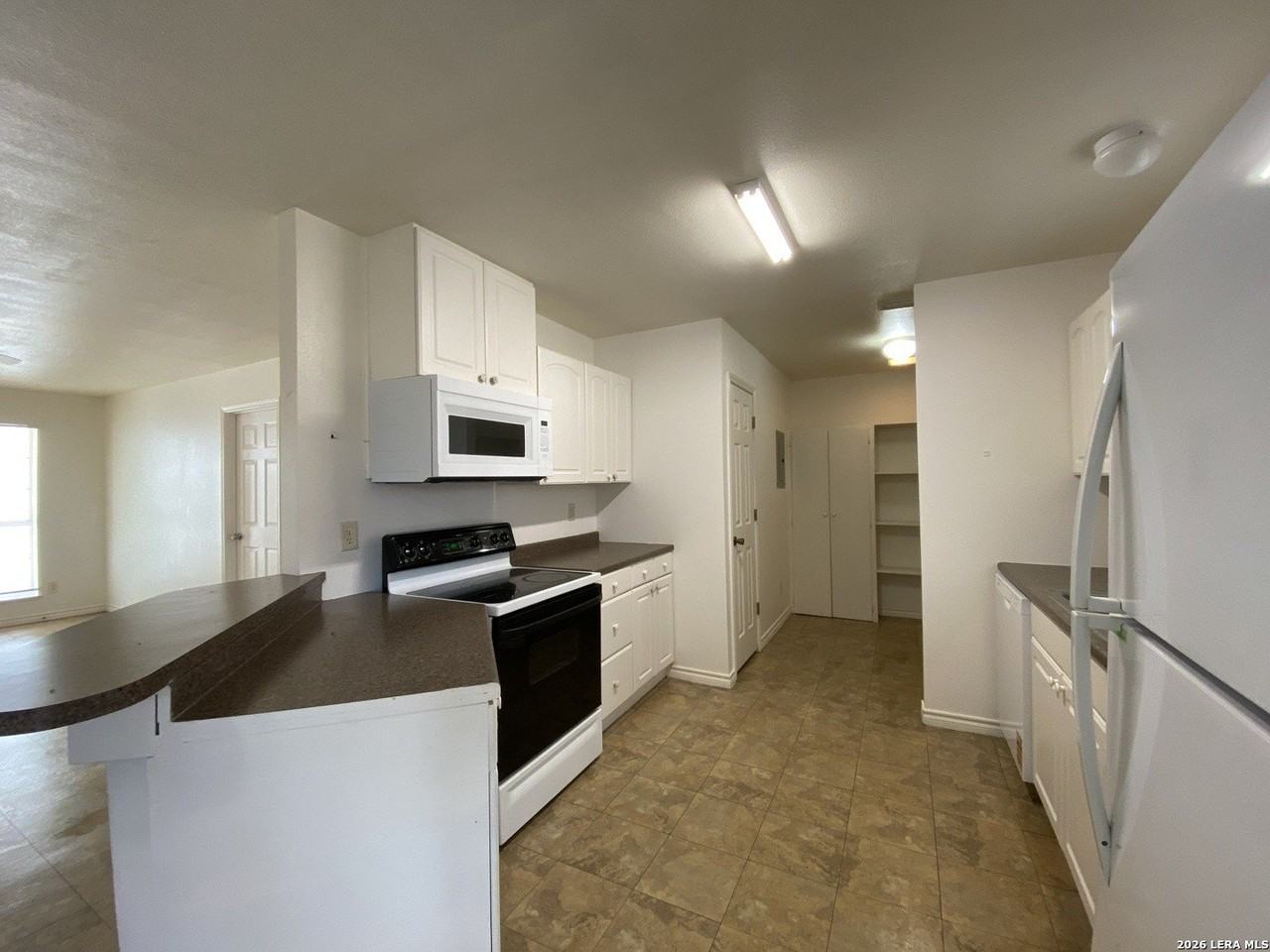 119 S Smith St Unit B #B - Photo 4 of 10