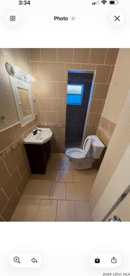 1921 Perez St - Photo 4 of 4