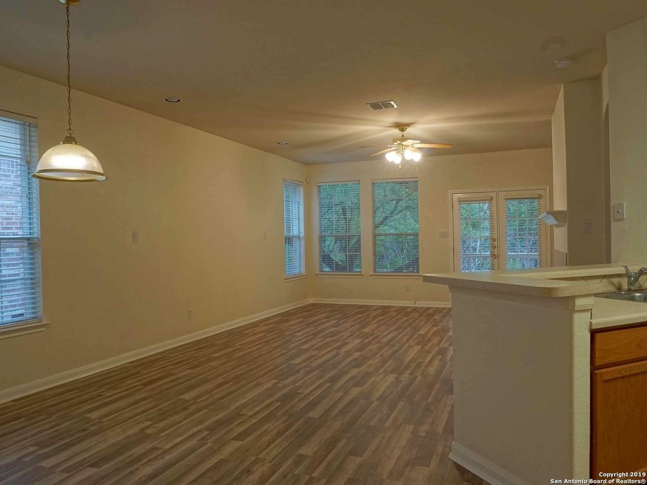 1602 Winston Cv - Photo 6 of 21