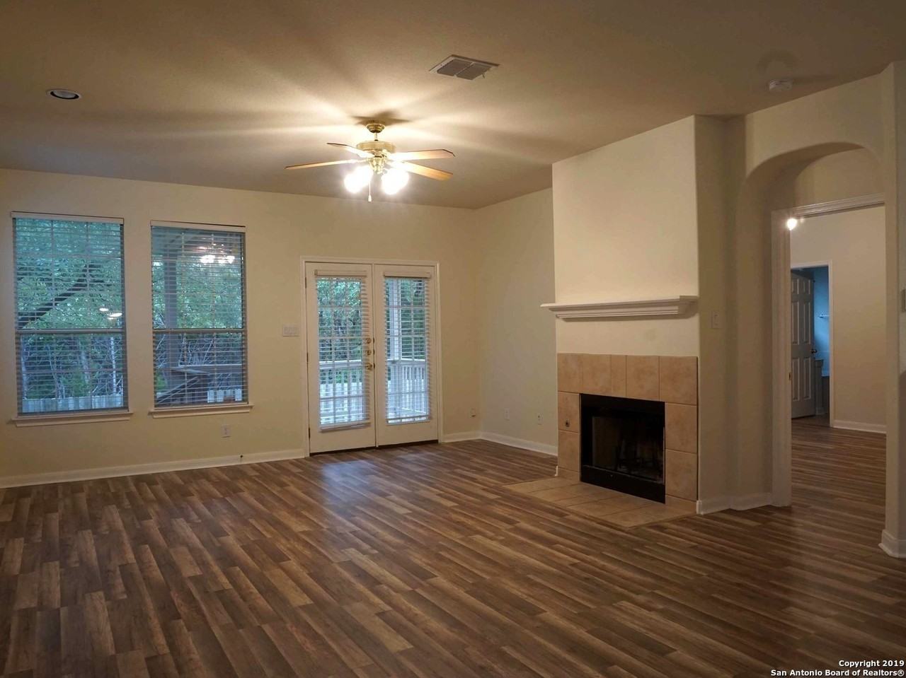 1602 Winston Cv - Photo 7 of 21