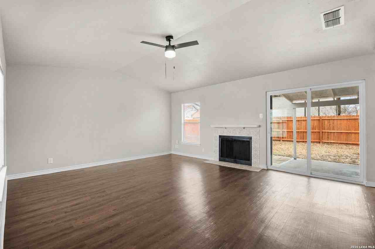 6138 Valley Tree - Photo 6 of 27