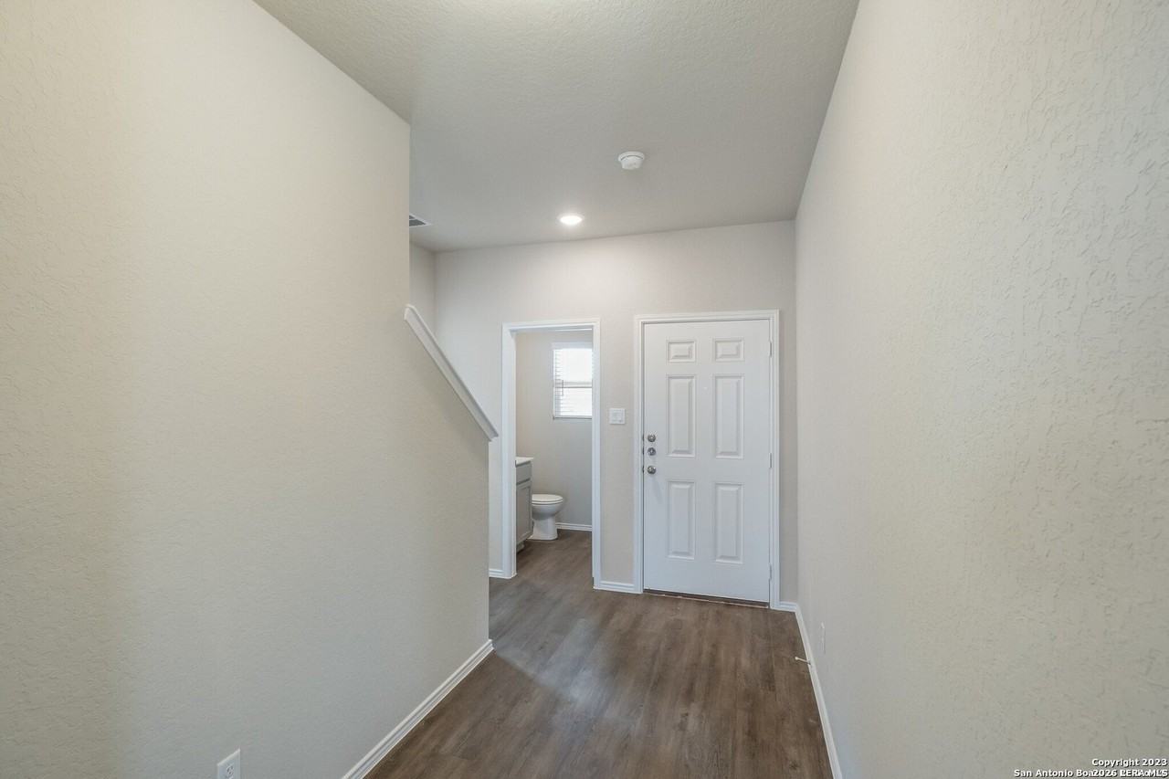 1161 Gracie Way - Photo 3 of 20