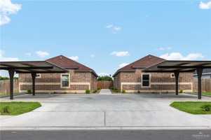 featured image of 909 N Maryland St