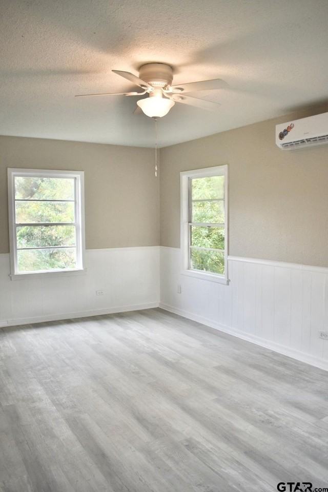 1511 N Summit Ave Apt 3 - Photo 3 of 11