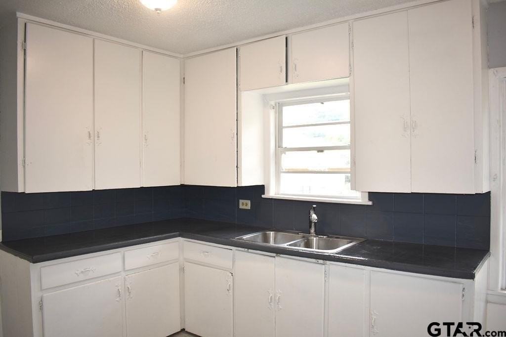 1511 N Summit Ave Apt 3 - Photo 4 of 11