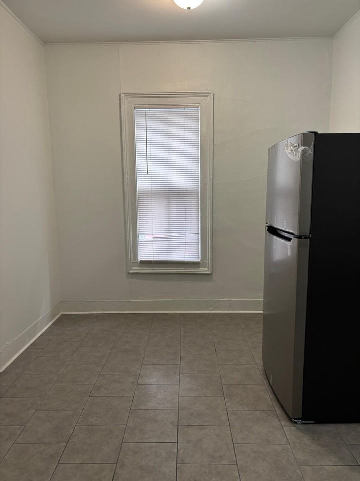 403 W Hampton Ave Apt B #B - Photo 7 of 34