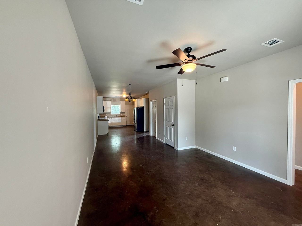 2512 W Martin St - Photo 3 of 23