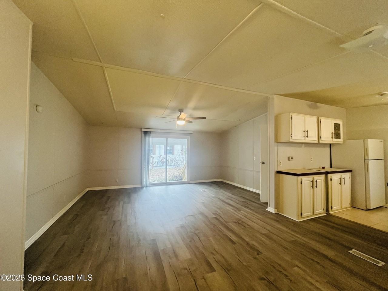 1605 Ridge Dr - Photo 7 of 15