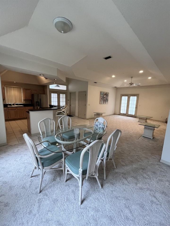 6773 Veronica Ct - Photo 5 of 15