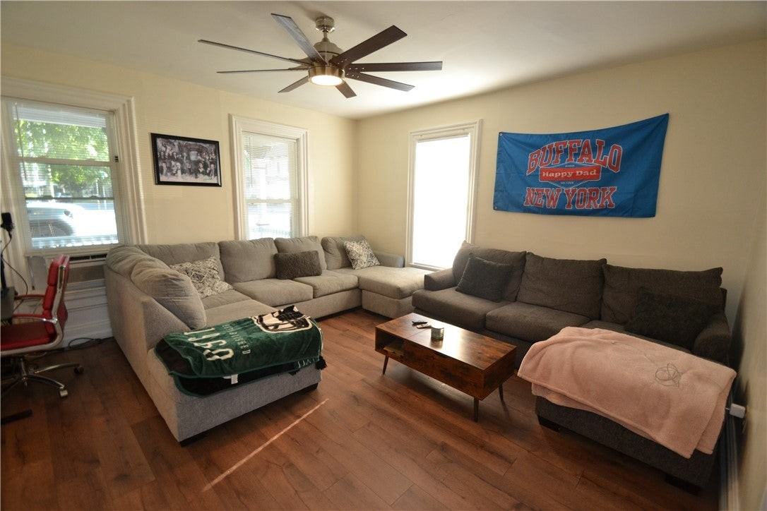 505 E Main St - Photo 4 of 18