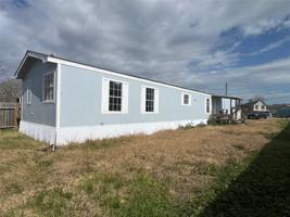 featured image of 2525 Oyster Creek Bnd